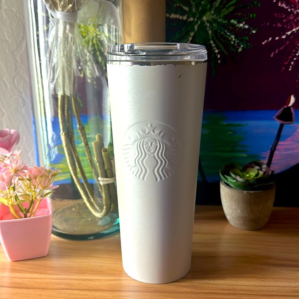 EUC Starbucks 2021  Pearl White Stainless Steel Cold Brew Tumbler 16 oz